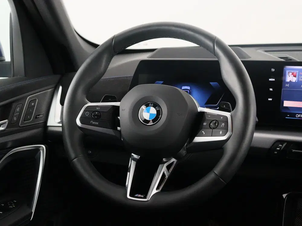 BMW X1 sDrive20i (bj 2025 uit 2025, foto 2
