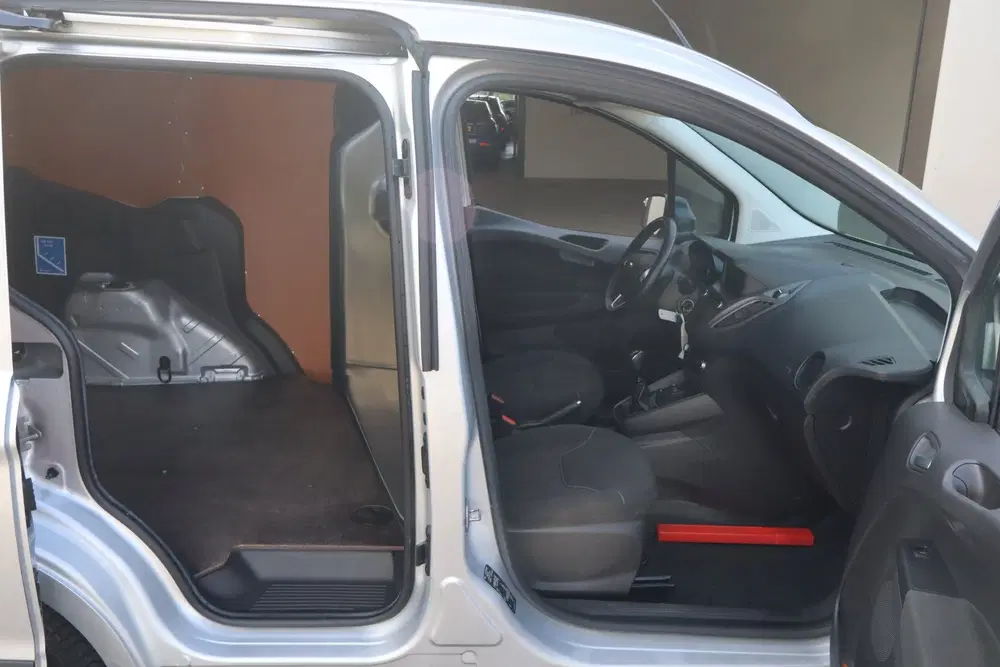 Ford Transit Courier 1.5 TDCI Trend Duratorq S&S NL-Auto Na uit 2020, foto 7