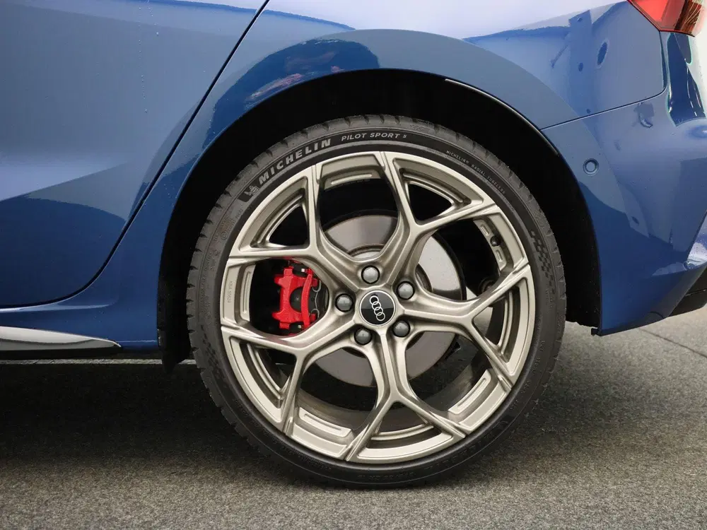 Audi A3 45 TFSI e S edition Competition 272 PK uit 2025, foto 13