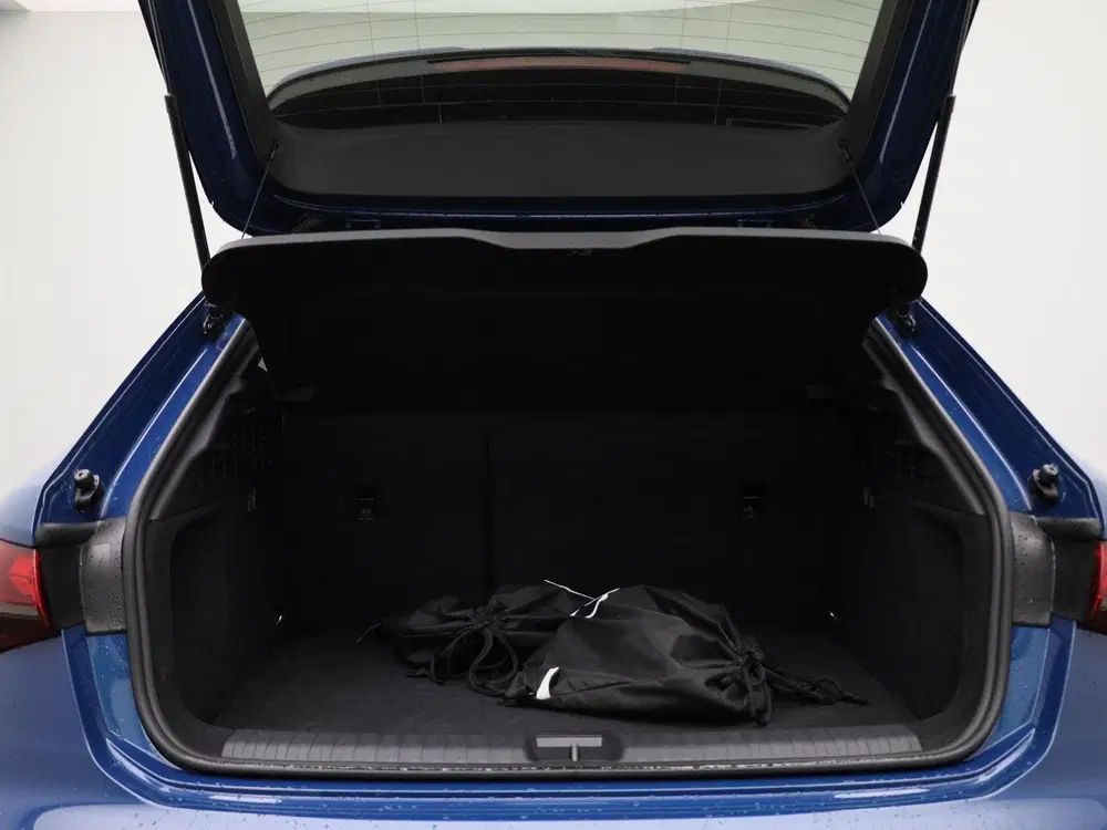 Audi A3 45 TFSI e S edition Competition 272 PK uit 2025, foto 14
