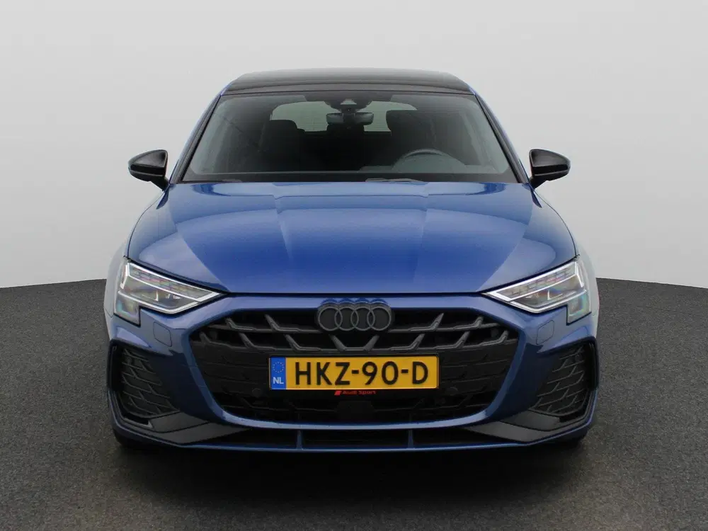 Audi A3 45 TFSI e S edition Competition 272 PK uit 2025, foto 2