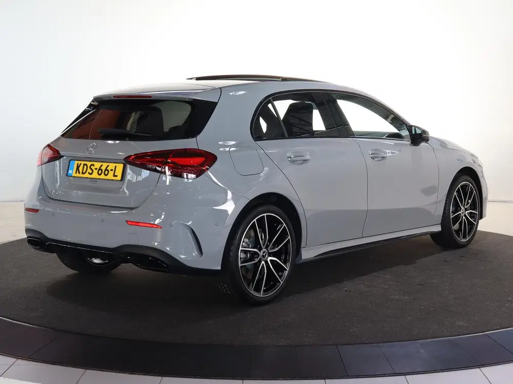 Mercedes-Benz A-Klasse 250e Business Solution AMG uit 2026, foto 3