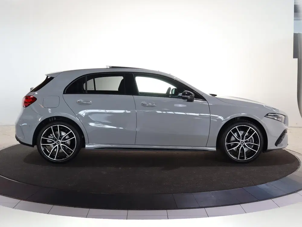 Mercedes-Benz A-Klasse 250e Business Solution AMG uit 2026, foto 7