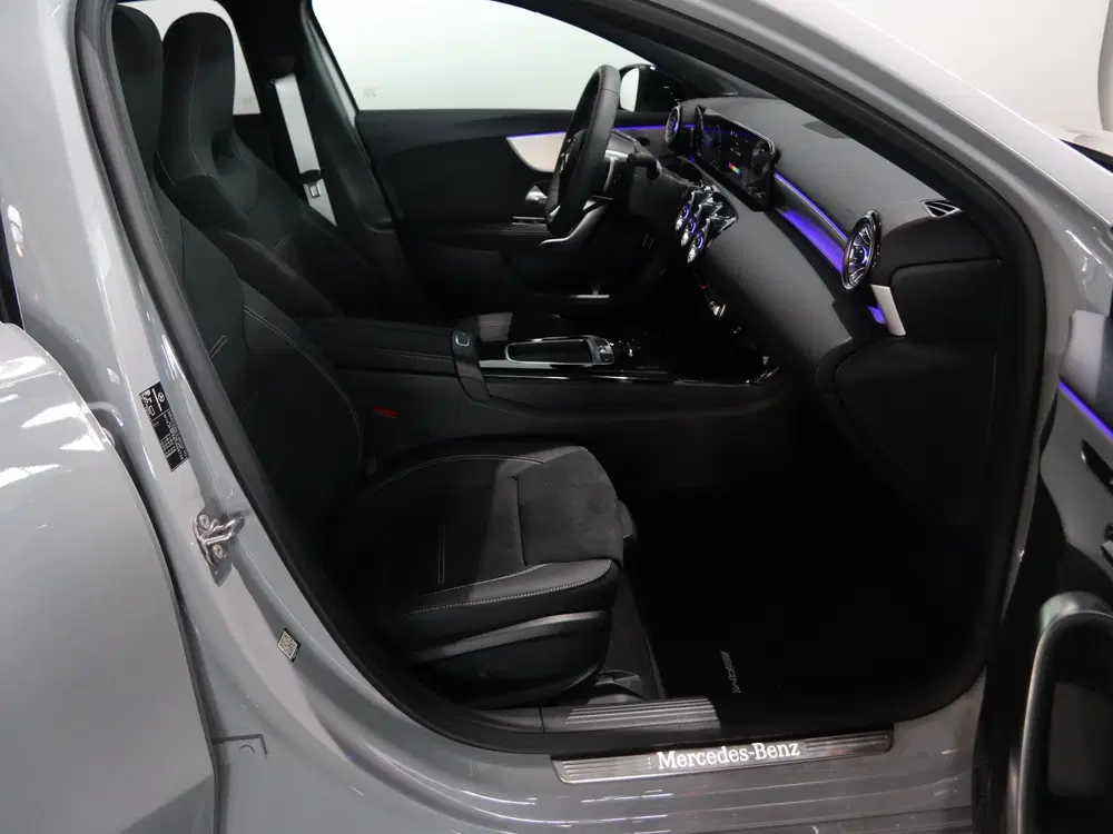 Mercedes-Benz A-Klasse 250e Business Solution AMG uit 2026, foto 8