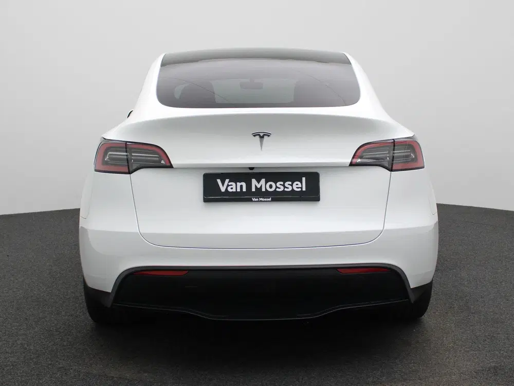 Tesla Model Y Long Range AWD 75 kWh uit 2023, foto 5