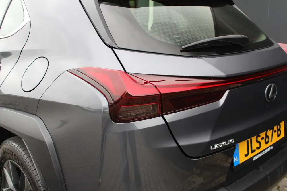 Lexus UX 250h uit 2024, foto 7
