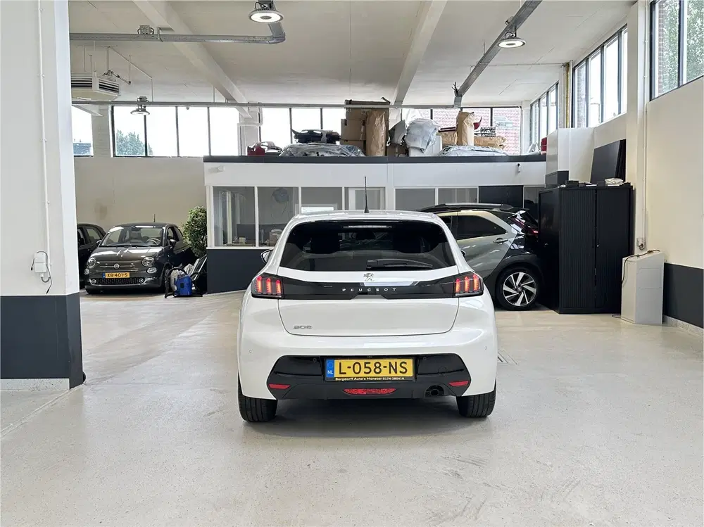 Peugeot 208 1.2 PureTech Allure Pack Automaat uit 2021, foto 4