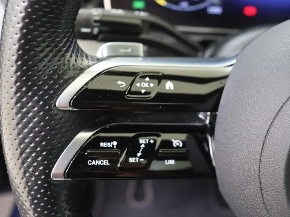 Mercedes-Benz C-Klasse 300 e AMG Line uit 2023, foto 12