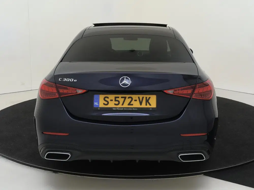 Mercedes-Benz C-Klasse 300 e AMG Line uit 2023, foto 7