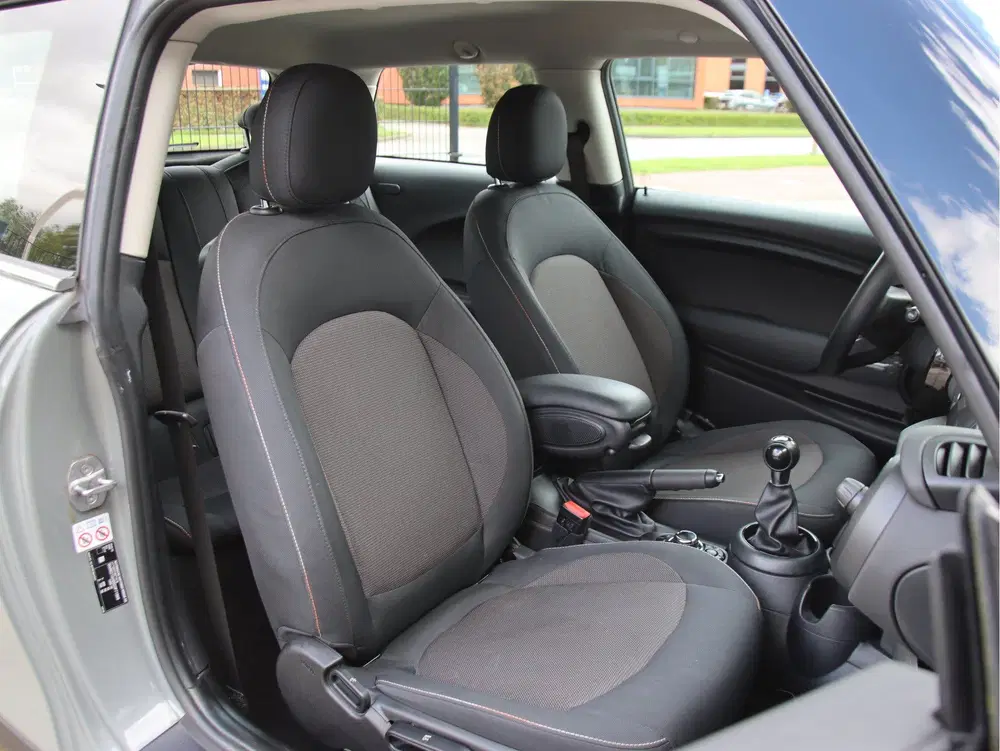 Mini One 1.5 One Essential Stoelvw uit 2021, foto 10