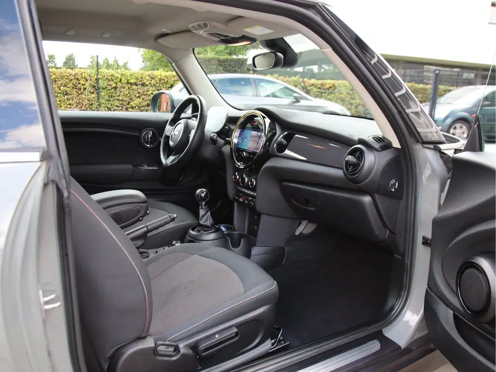 Mini One 1.5 One Essential Stoelvw uit 2021, foto 11