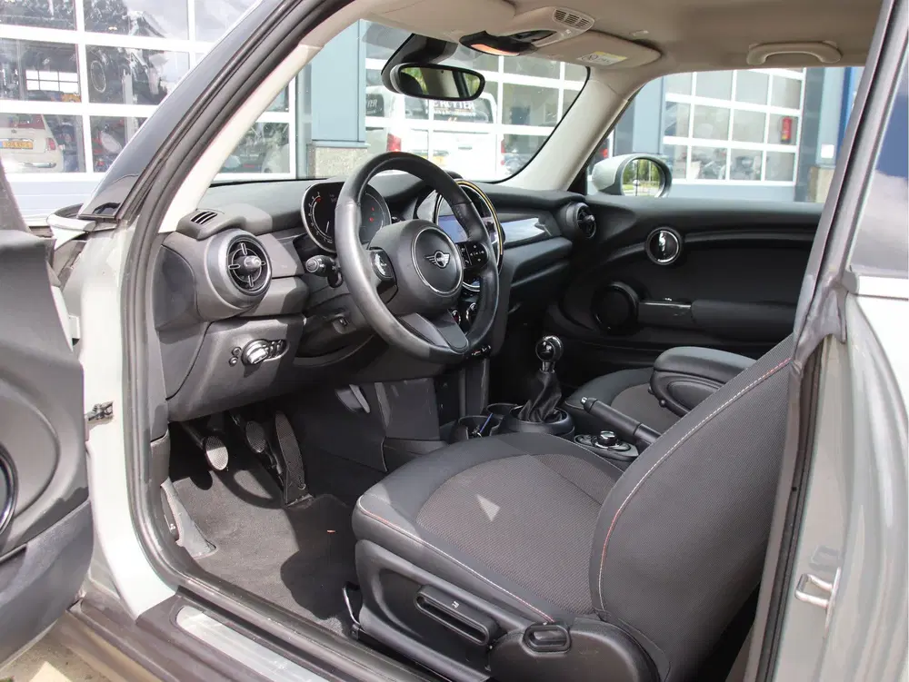 Mini One 1.5 One Essential Stoelvw uit 2021, foto 8
