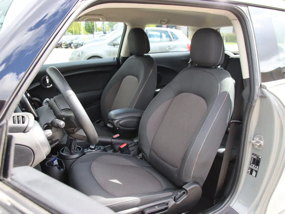 Mini One 1.5 One Essential Stoelvw uit 2021, foto 9