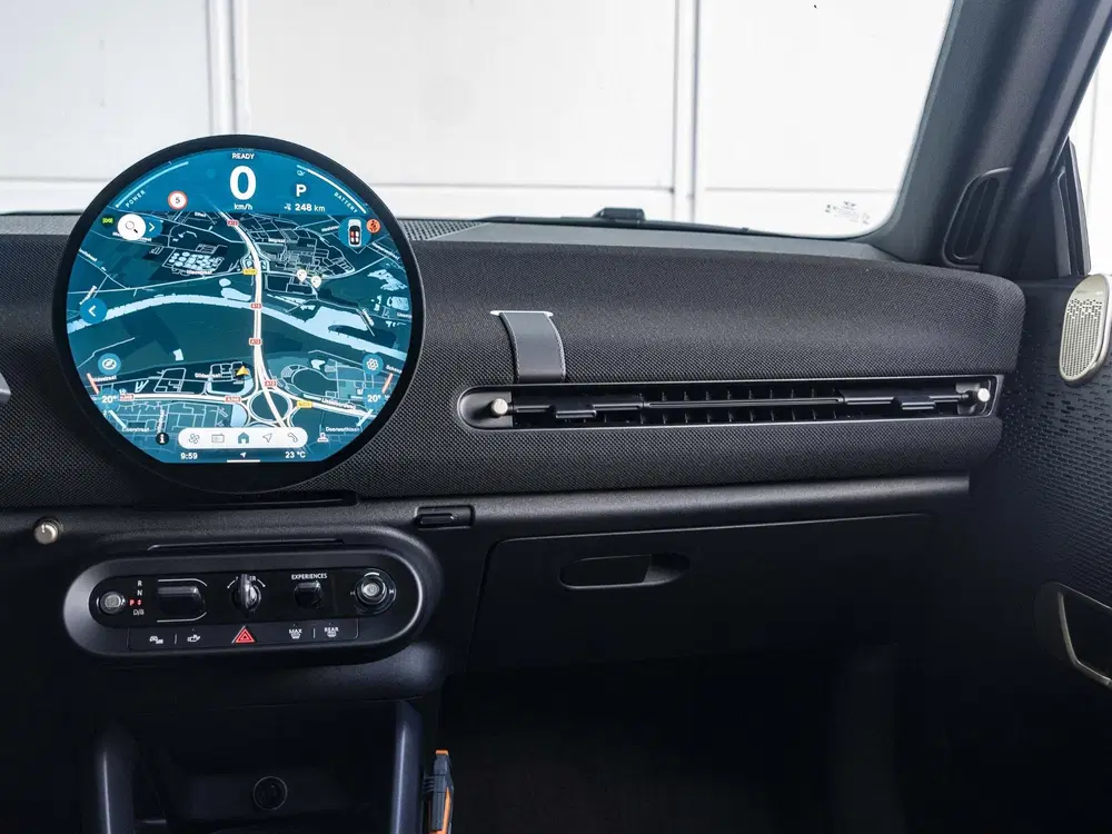 Mini Cooper Cooper E Favoured uit 2026, foto 11