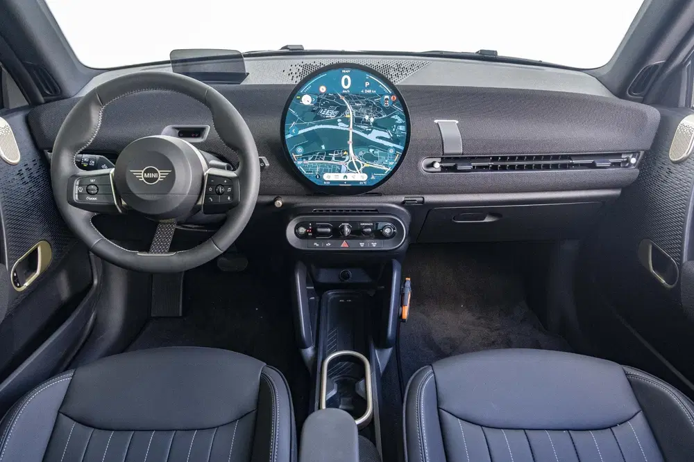 Mini Cooper Cooper E Favoured uit 2026, foto 3