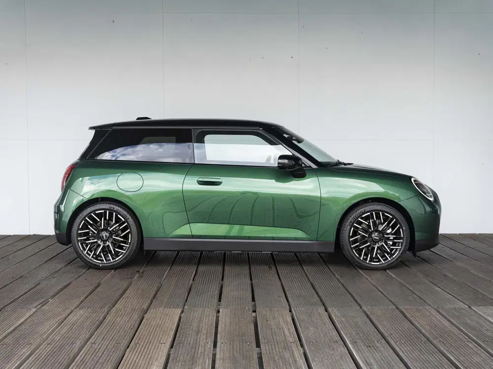 Mini Cooper Cooper E Favoured uit 2026, foto 6