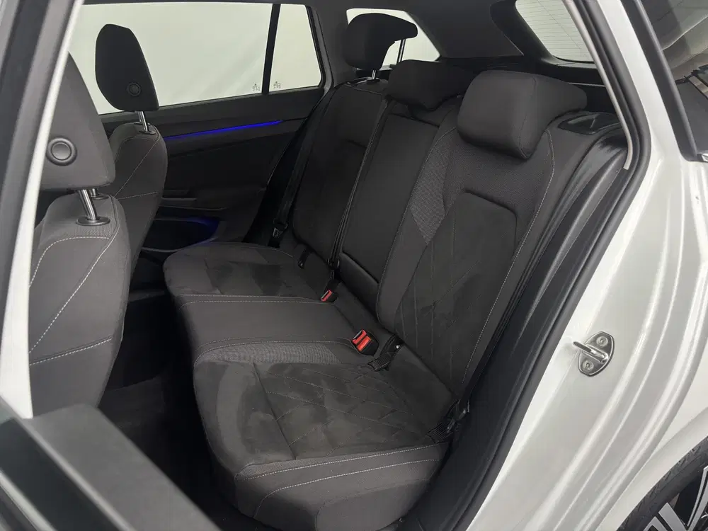 Volkswagen Golf 1.5 eTSI Style uit 2021, foto 10