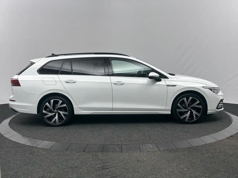Volkswagen Golf 1.5 eTSI Style uit 2021, foto 15