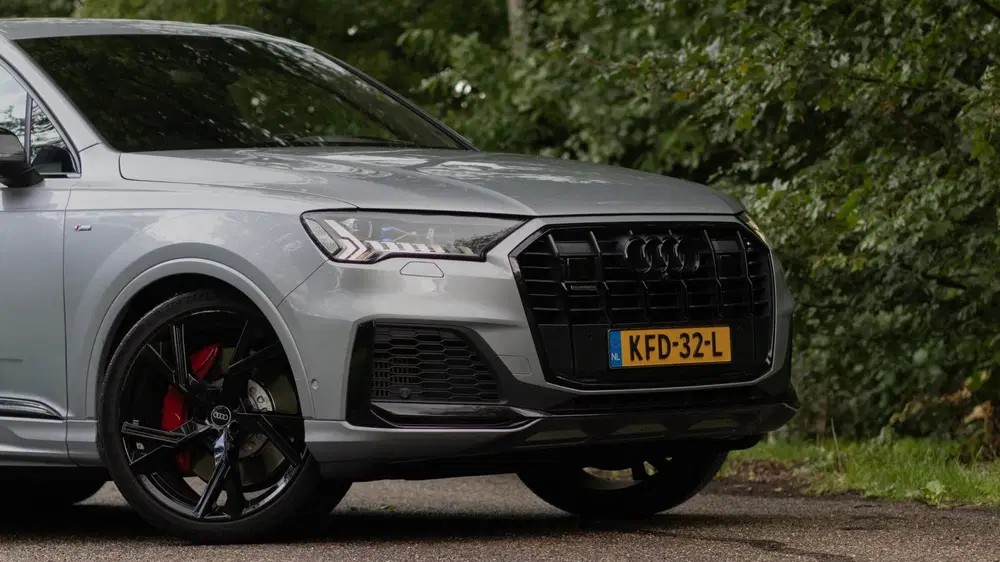 Audi Q7 60 TFSI e quattro Competition uit 2021, foto 2