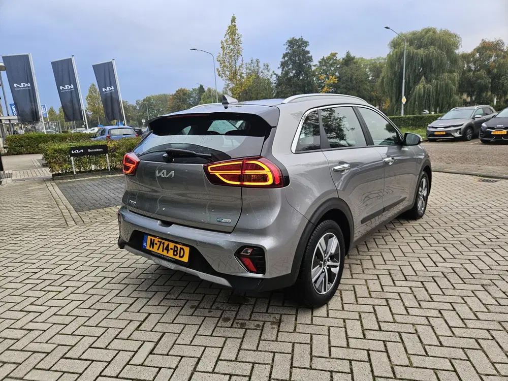 Kia Niro 1.6 GDi Hybrid DynamicLine Nav uit 2021, foto 2