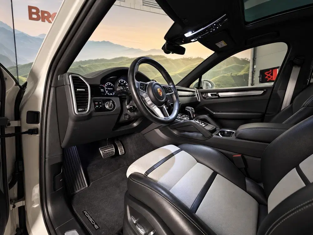 Porsche Cayenne Cayenne Coupé 3.0 E-Hybrid Keramisch l bos uit 2020, foto 2