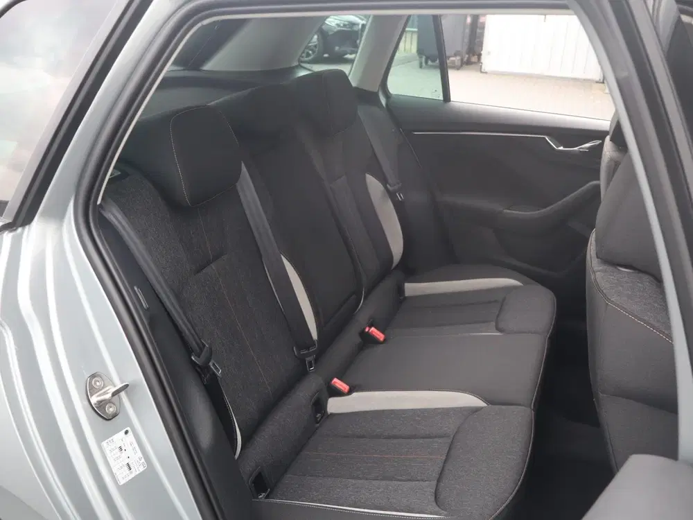 Skoda Kamiq 1.0 TSI 115pk DSG Business Edition uit 2026, foto 15