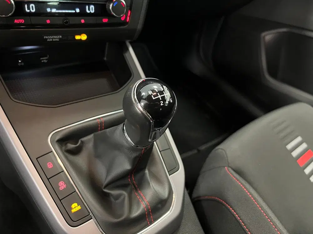 SEAT Arona 1.0 TSI FR Business Intense uit 2019, foto 13