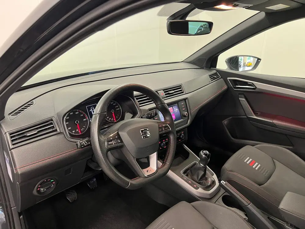 SEAT Arona 1.0 TSI FR Business Intense uit 2019, foto 2