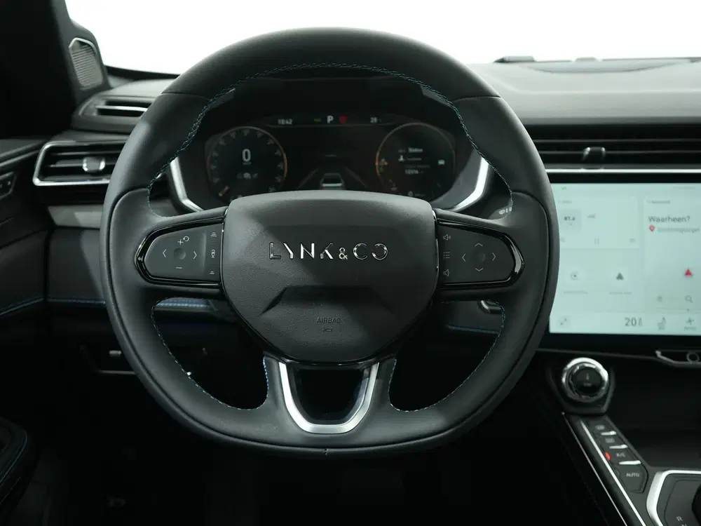 Lynk & Co 01 1.5 PLUG-IN HYBRID 261PK AUT7 uit 2025, foto 11