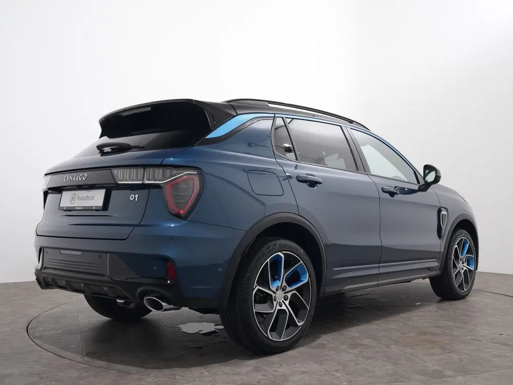 Lynk & Co 01 1.5 PLUG-IN HYBRID 261PK AUT7 uit 2025, foto 2