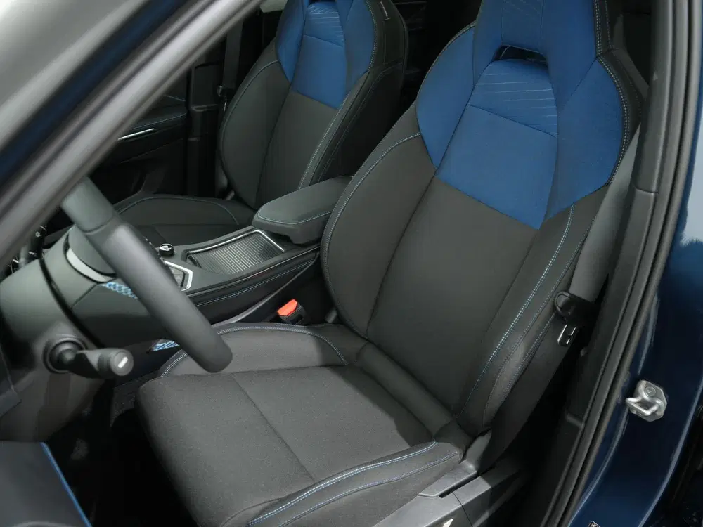 Lynk & Co 01 1.5 PLUG-IN HYBRID 261PK AUT7 uit 2025, foto 4