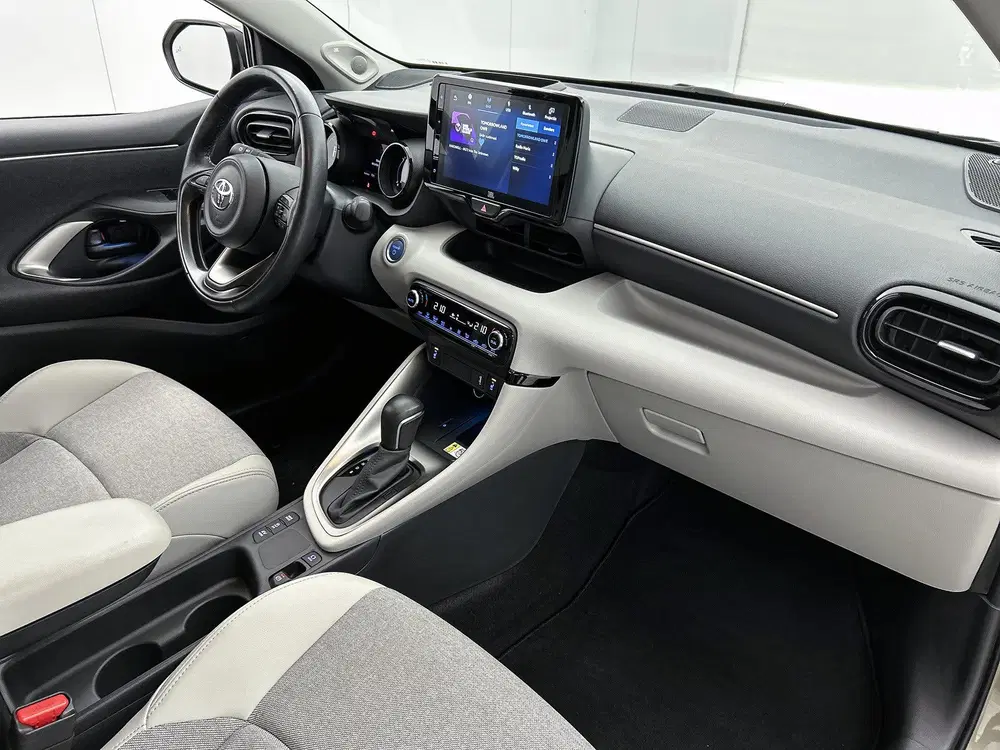 Toyota Yaris 1.5 Hybrid Executive Limited + uit 2023, foto 6