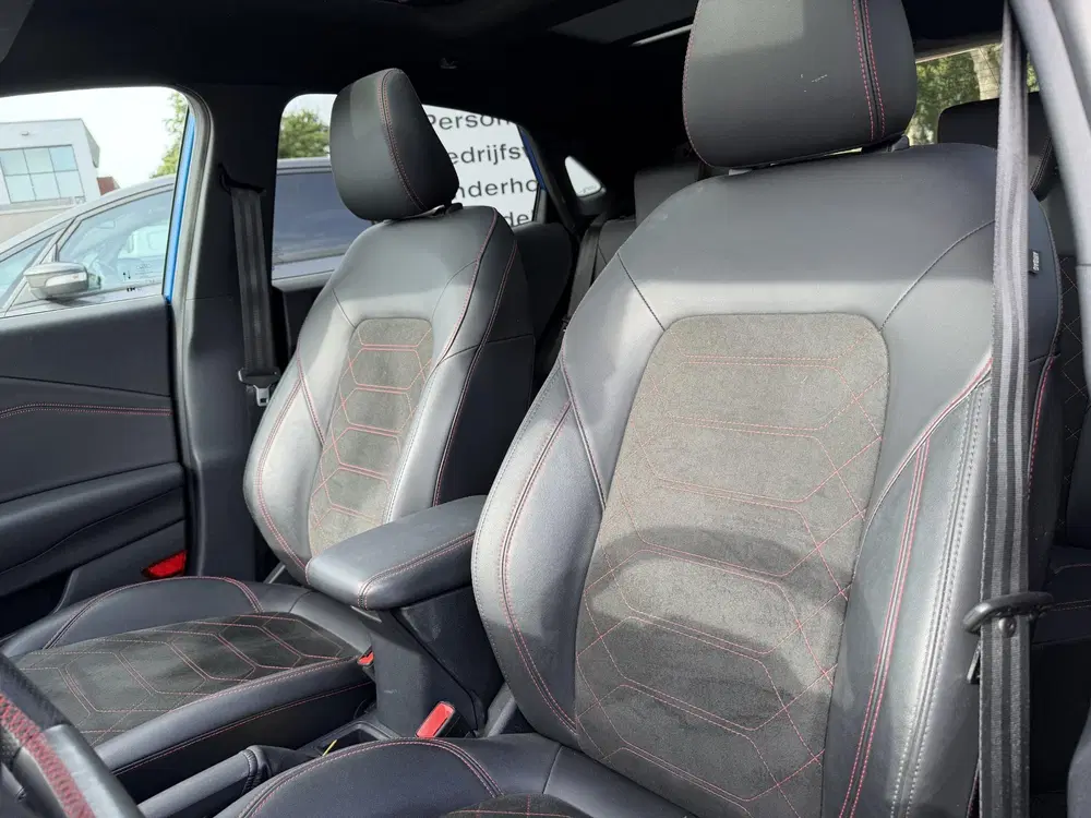 Ford Puma 1.0 EcoBoost Hybrid 155pk Automaat uit 2024, foto 11