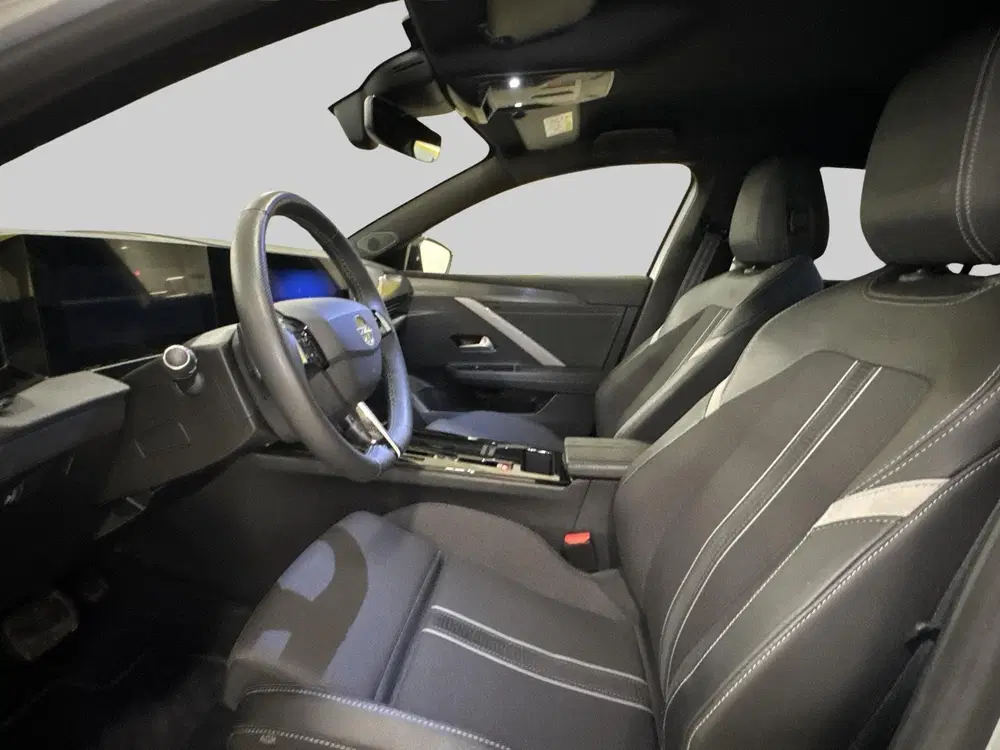 Opel Astra 1.2 Turbo Hybrid GS uit 2025, foto 12
