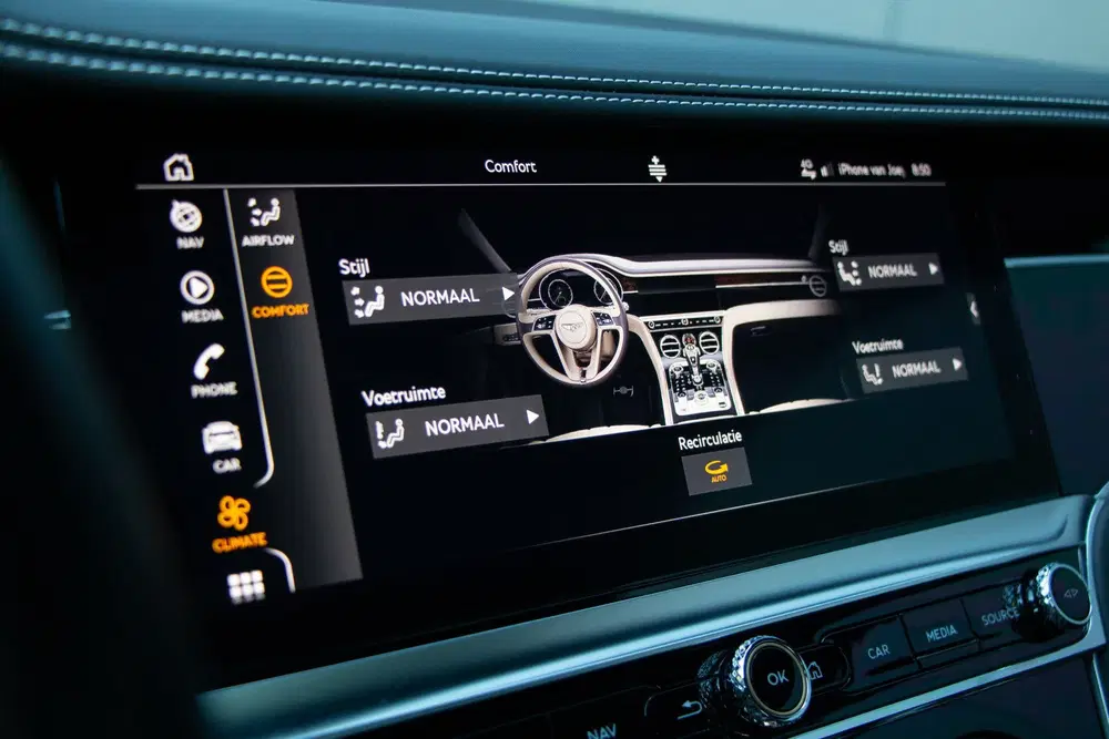 Bentley Continental GTC 6.0 W12 635PK uit 2020, foto 14
