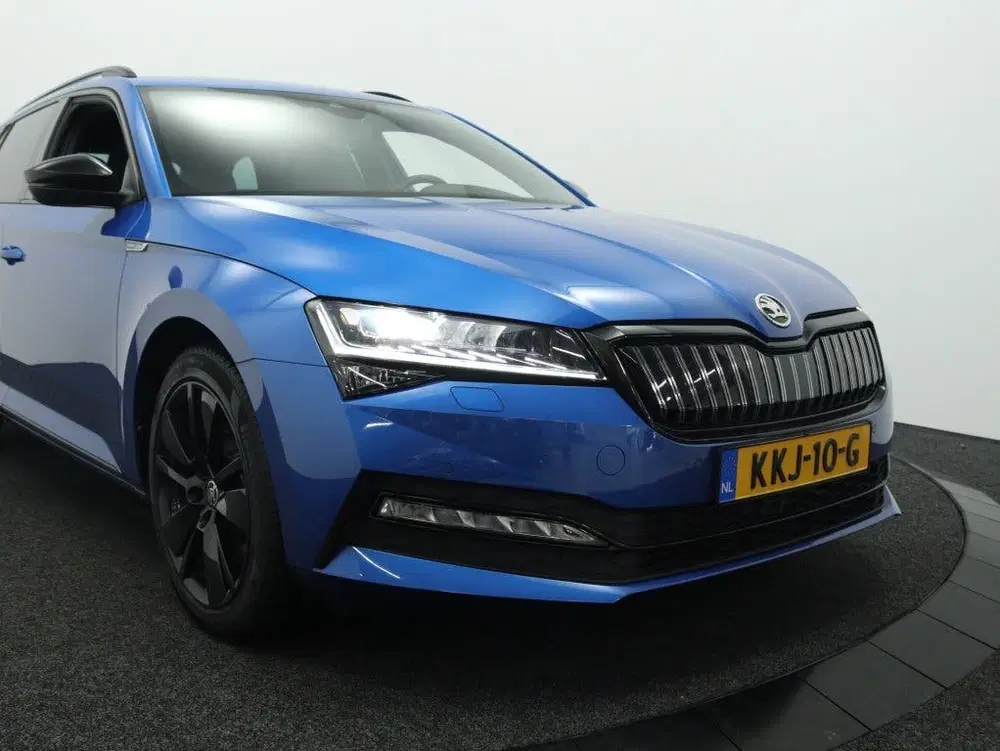 Skoda Superb 1.4 TSI iV Sportline Business uit 2020, foto 3