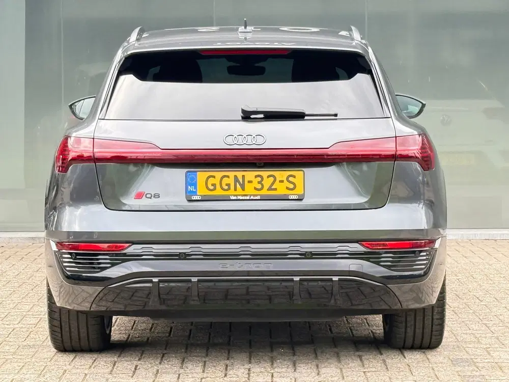 Audi Q8 e-tron S-LINE QUATRRO 95 kWh 94% PANO uit 2024, foto 10