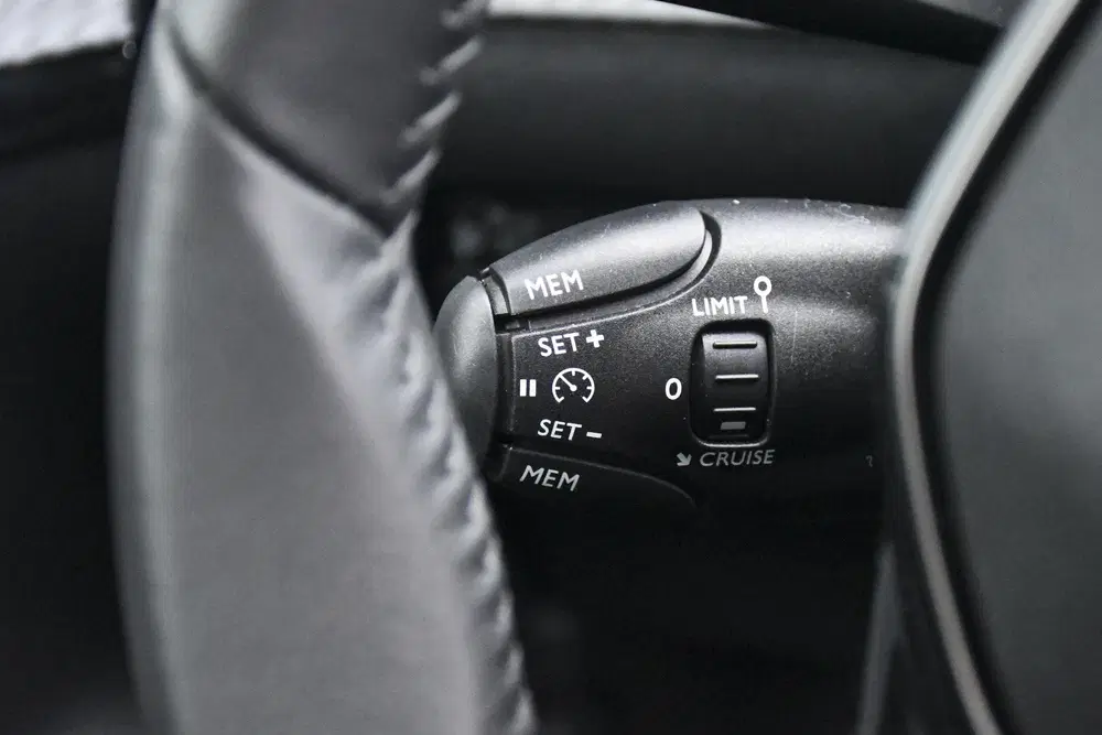 Peugeot 208 1.2 100 Active 100PK uit 2025, foto 15