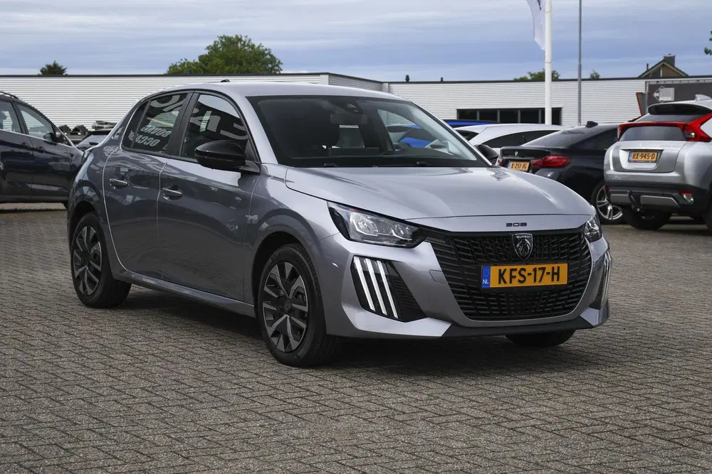 Peugeot 208 1.2 100 Active 100PK uit 2025, foto 3