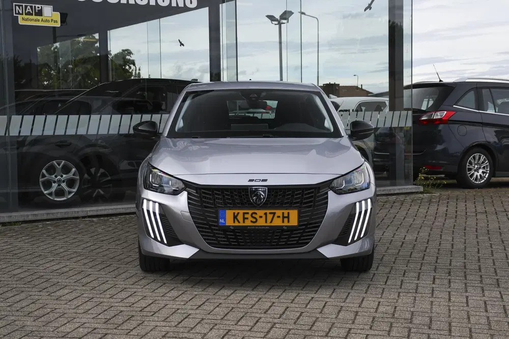 Peugeot 208 1.2 100 Active 100PK uit 2025, foto 4