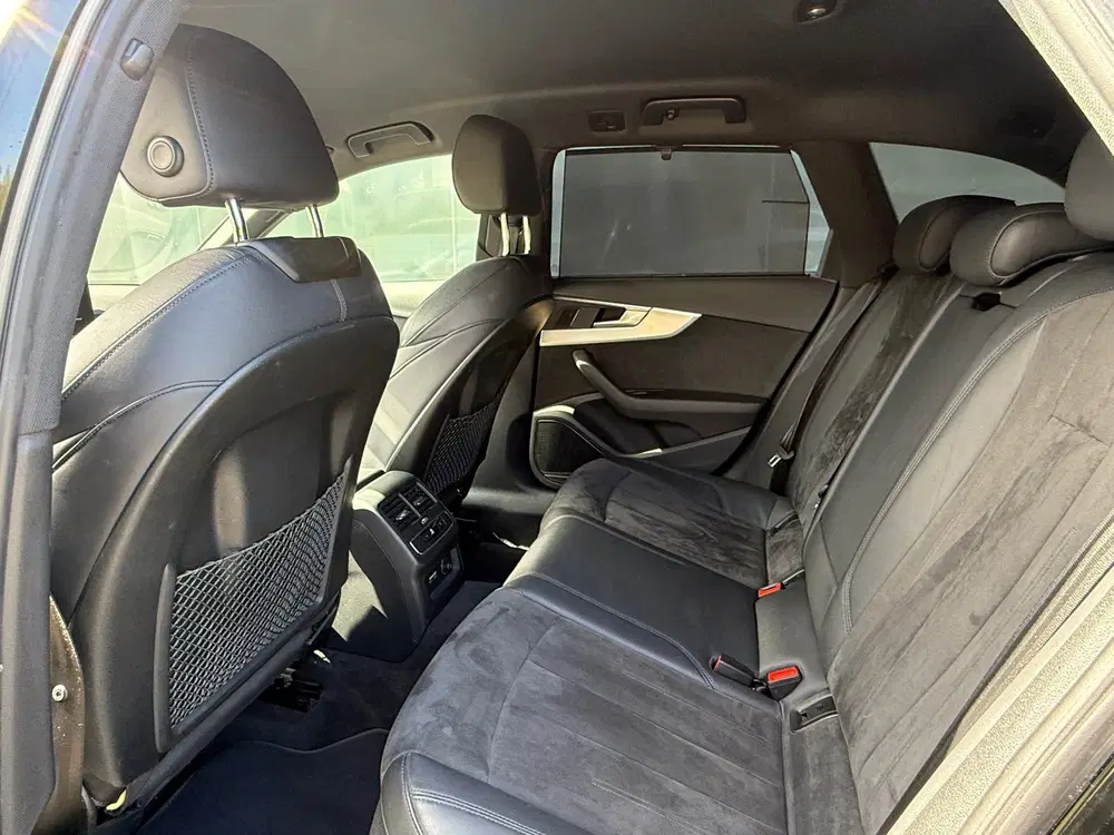 Audi A4 35 TFSI S-Line Sportstoelen uit 2020, foto 13
