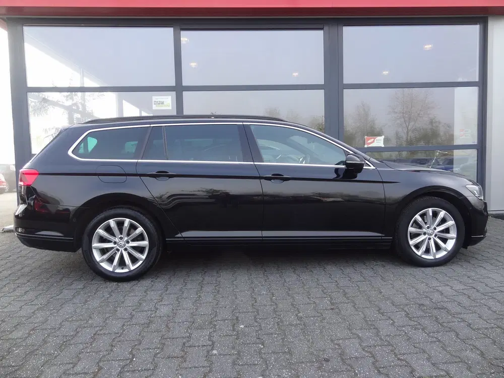 Volkswagen Passat 2.0 TSI uit 2019, foto 3