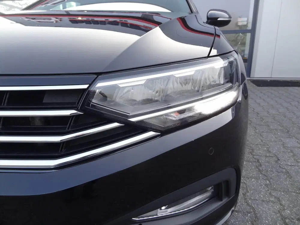 Volkswagen Passat 2.0 TSI uit 2019, foto 9