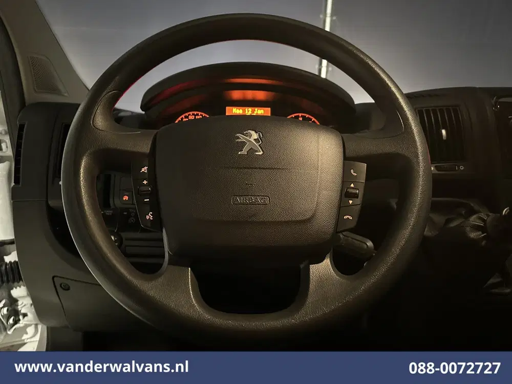 Peugeot Boxer 2.2 BlueHDi 165pk Bakwagen 434cm Lang Laad uit 2024, foto 5