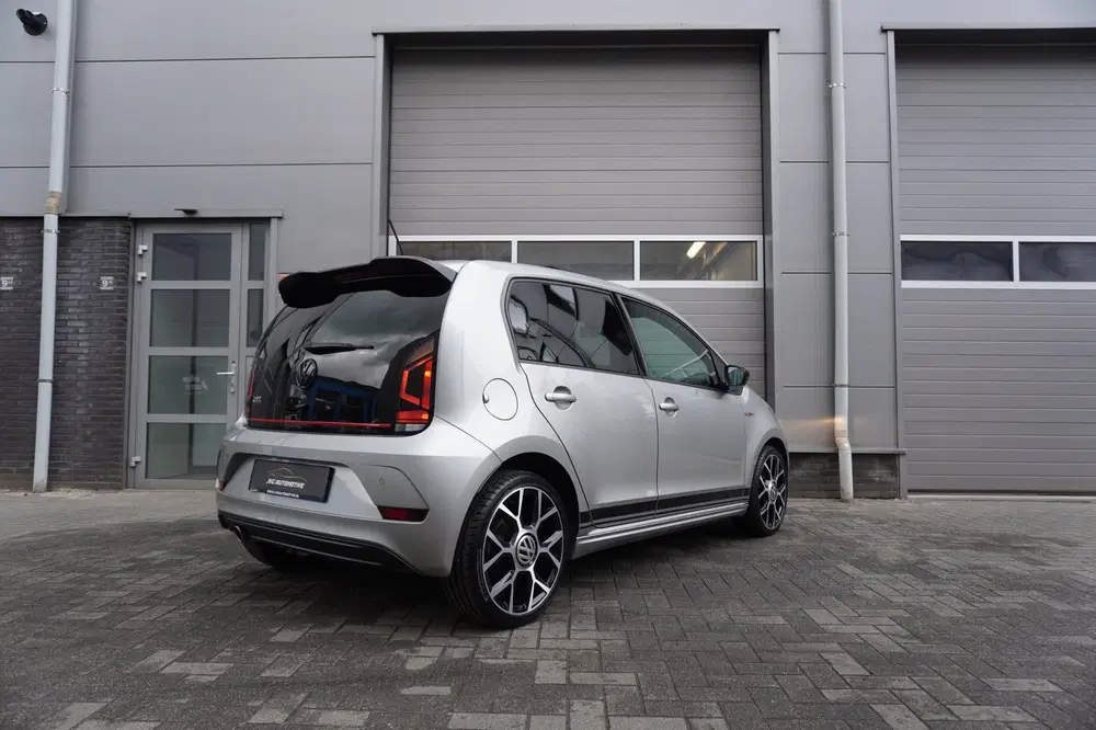 Volkswagen up! 1.0 TSI GTI uit 2019, foto 2