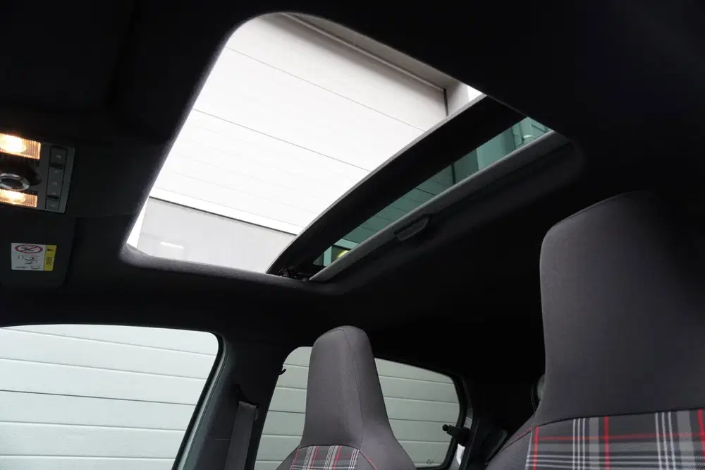 Volkswagen up! 1.0 TSI GTI uit 2019, foto 8