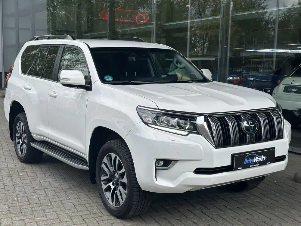 Toyota Land Cruiser 2.8 D-4D-F Professional uit 2024, foto 3