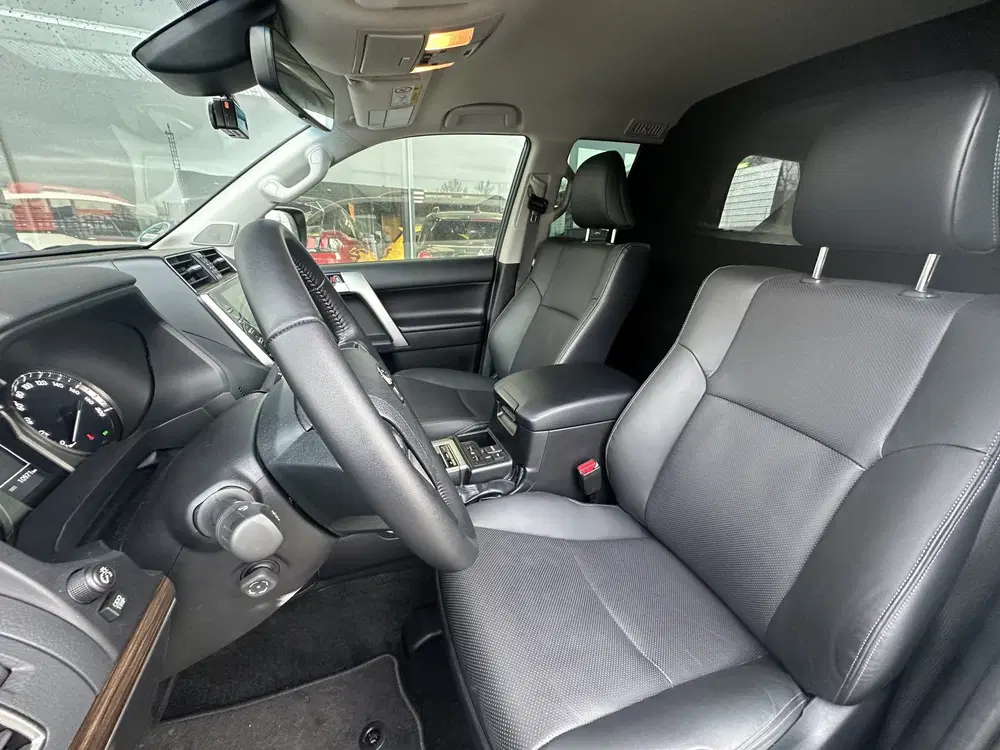 Toyota Land Cruiser 2.8 D-4D-F Professional uit 2024, foto 9
