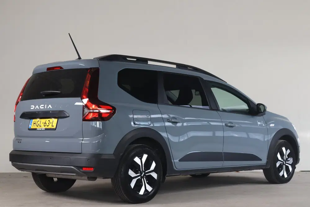 Dacia Jogger 1.6 Hybrid 140 Expression 7p. uit 2025, foto 2