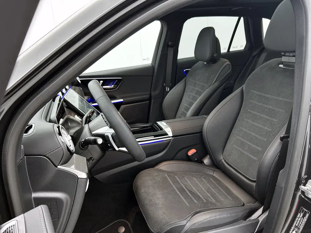 Mercedes-Benz GLC 300e 4MATIC Business Solution AMG uit 2026, foto 4